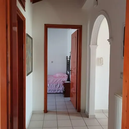 Denia's House In The Heart Of דירה ארגוסטולי